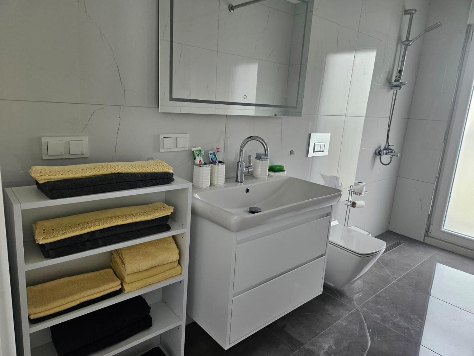 Modern Apartment In Very Quiet Location In Darica, Istanbul Экстерьер фото